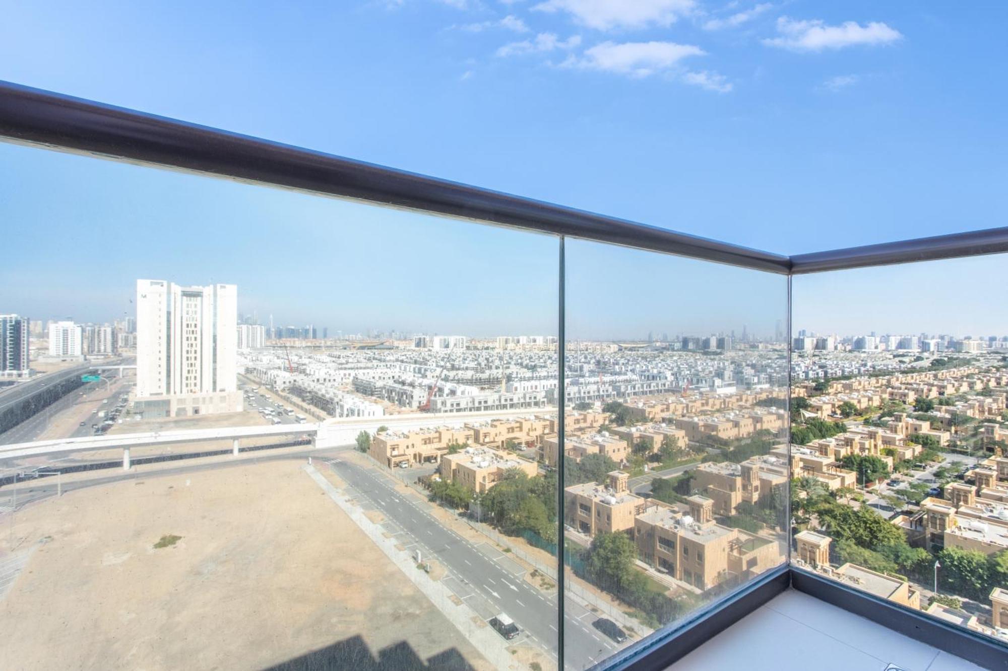 Icon Casa Living - Super Loft West Tower Lägenhet Dubai Exteriör bild