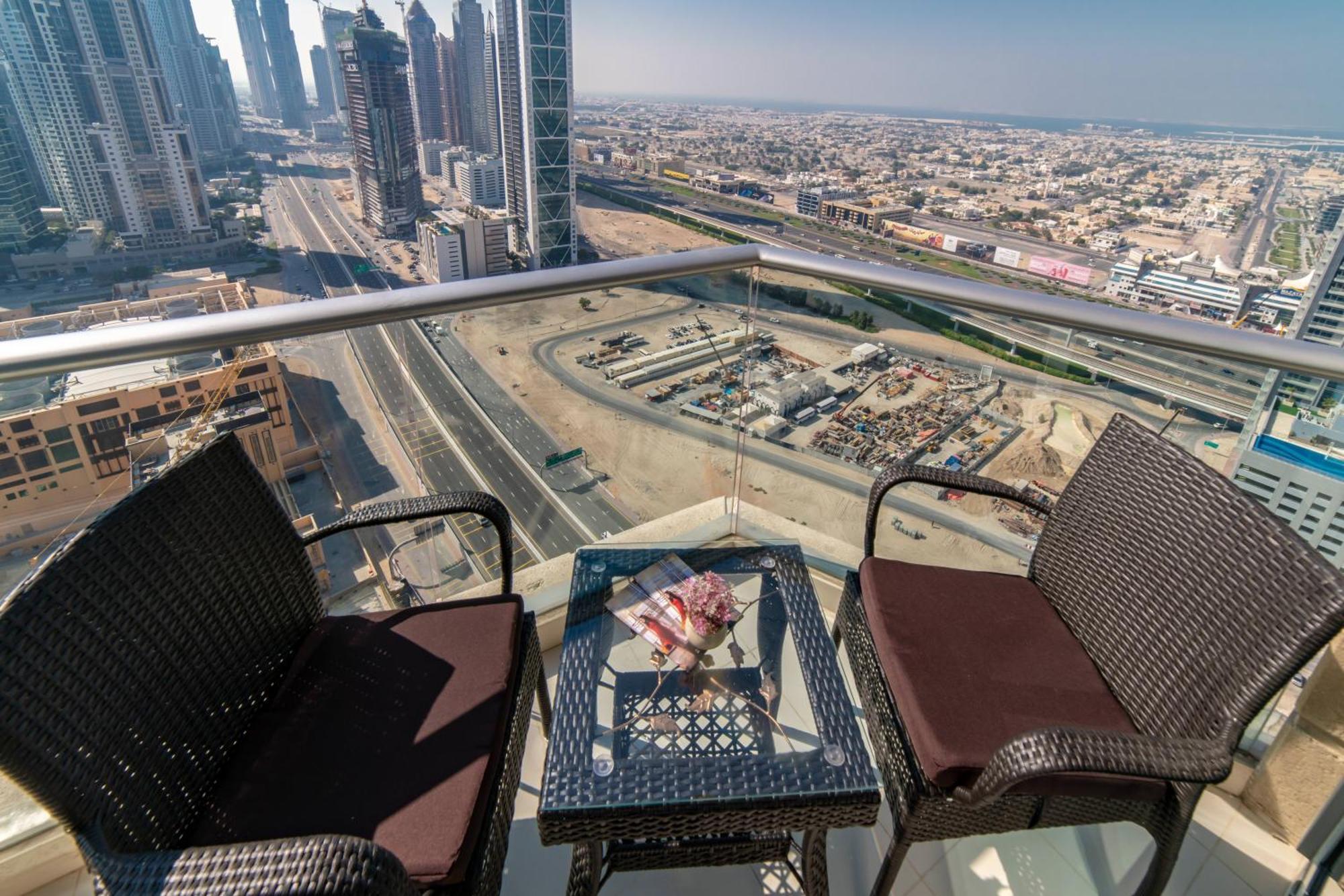 Icon Casa Living - Super Loft West Tower Lägenhet Dubai Exteriör bild